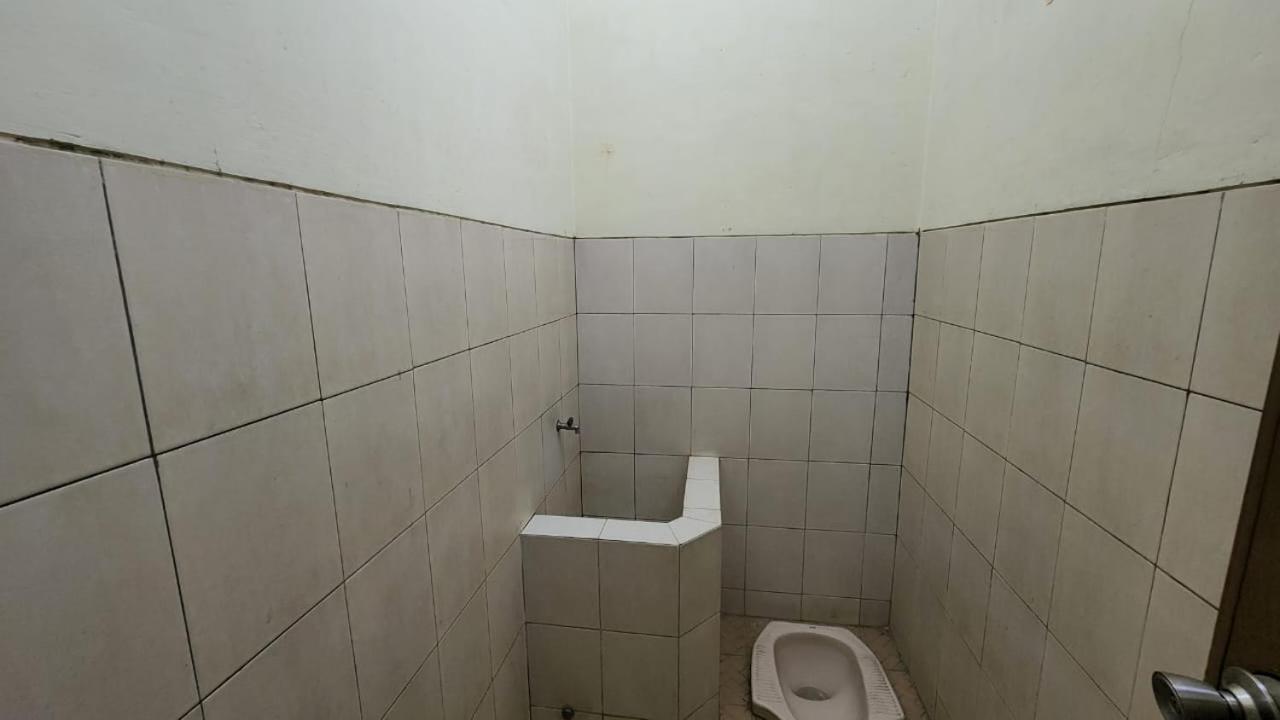 Hotel Metro Kudus Tanggulangin 外观 照片